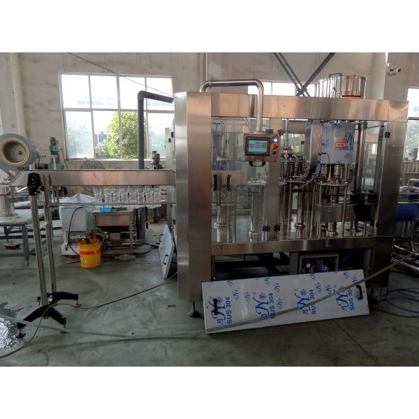High Efficiency Carbonated Drink / Soda Water Filling Machine For Pulp Filling 3-In-1
