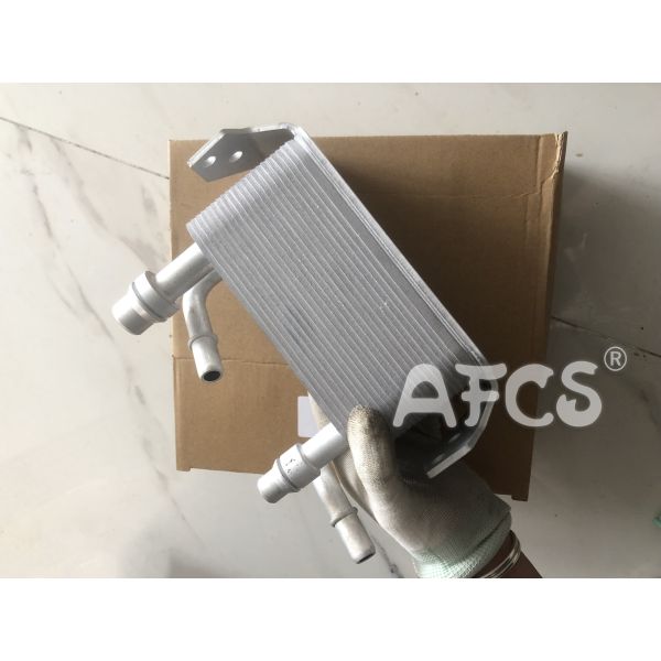 UBC500101 7H327A095BA Oil Cooler Assembly For Land Rover Sport I L320 3.0 D 4x4