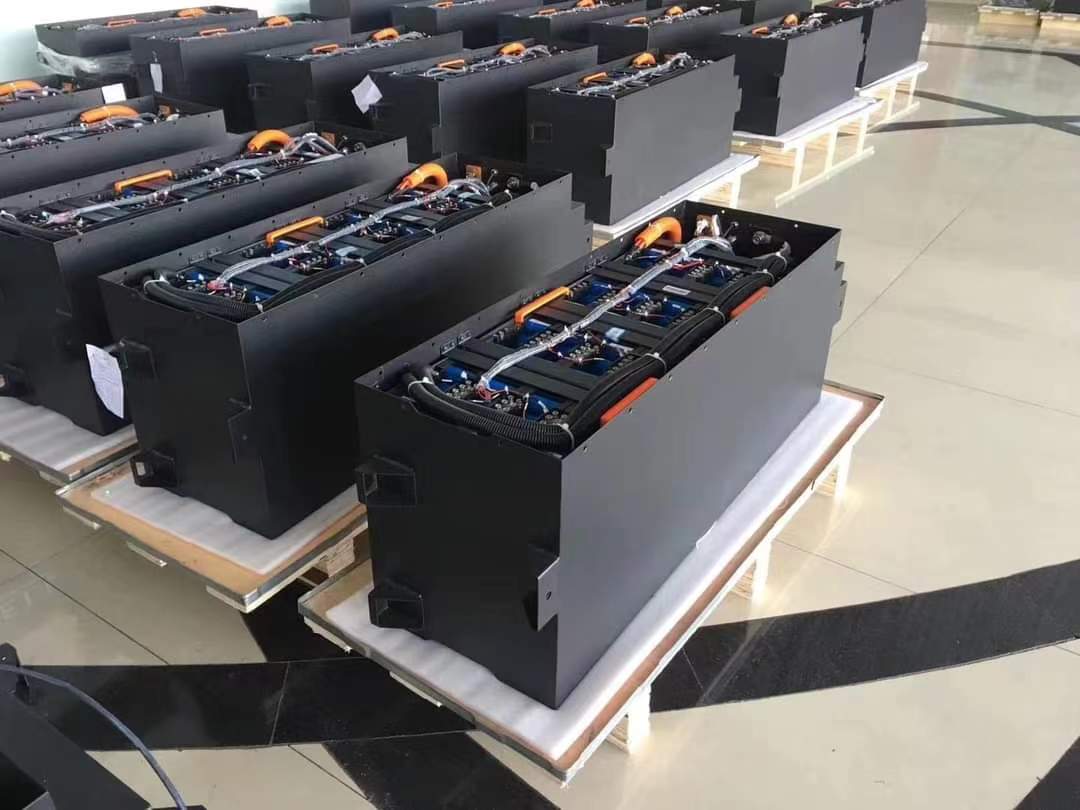 CLF OEM Grade A 6000 Cycle Перезаряжаемый вилочный погрузчик 48v батарея 48v 700ah LiFePO4 батарея для вилочного погрузчика