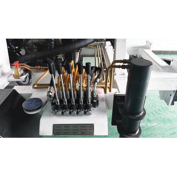 Four Wheel 150m Portable Water Well Borehole Drilling Rig