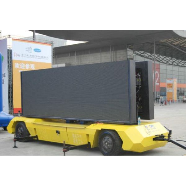 Commercial P8 Truck Mounted LED Display , LED Billboard Truck Full Color
