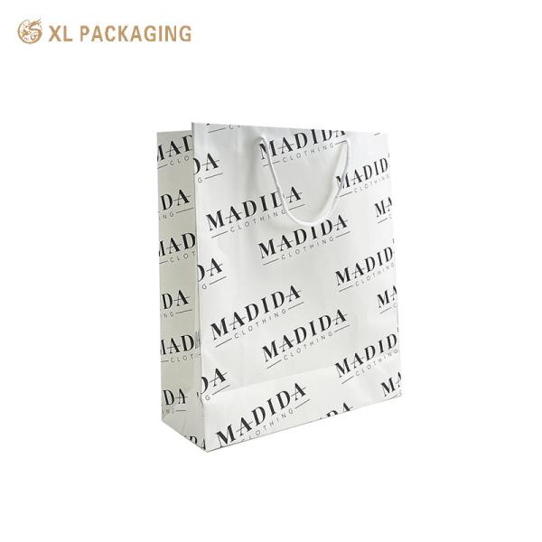 XL Packaging Paper Bag Coated Paper White Color for Clothes Mall Shipping Bag Full Printing Shoes Packaging Hand Bag