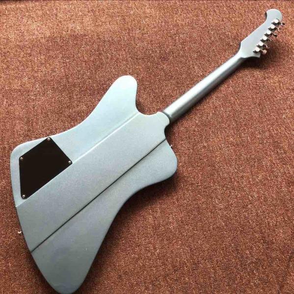 Custom Shop Electric Guitar with Long Verson Maestro Vibrola Flamed Maple Guitar