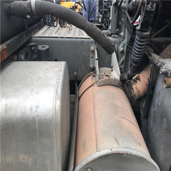 VOLVO trailer head Used manual transmission driving Steel Material and Truck Trailer Use sidelifter Tractor head
