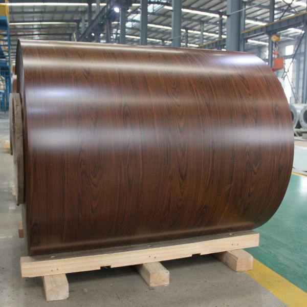 Bobina de aluminio prepintada de patrón de madera utilizada en la fabricación de puertas de persianas de rodillo