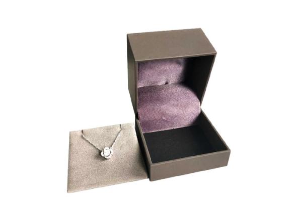 Necklace Packing Paper Jewelry Gift Boxes , Cardboard Presentation Boxes For Women