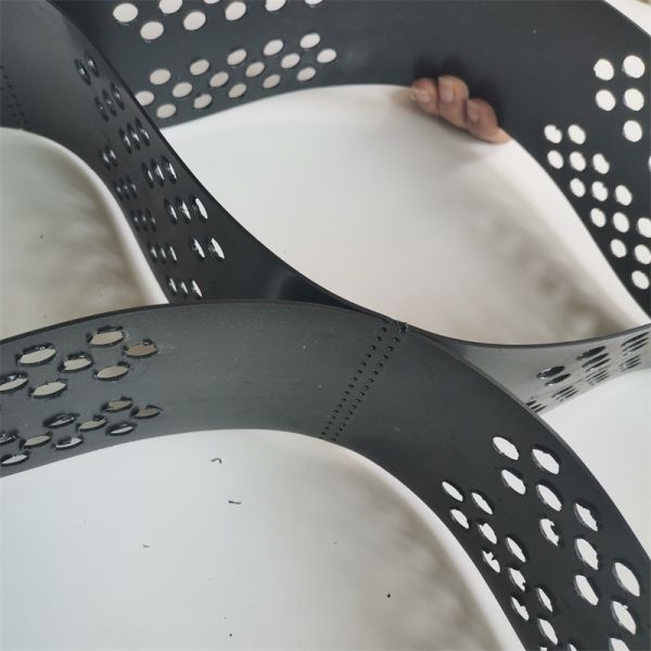 200*350安定装置のPE Geocellは格子300mm高さに砂利を敷く