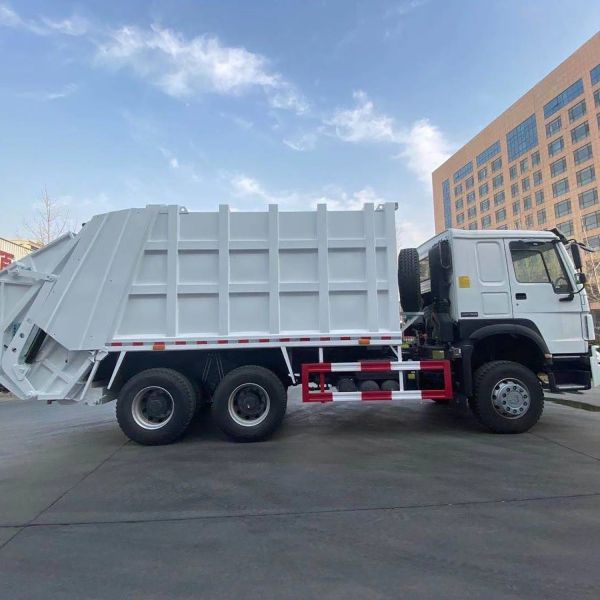 Customized Request Sinotruk HOWO 6X4 Heavy Duty 336HP 371HP Garbage Compactor Truck