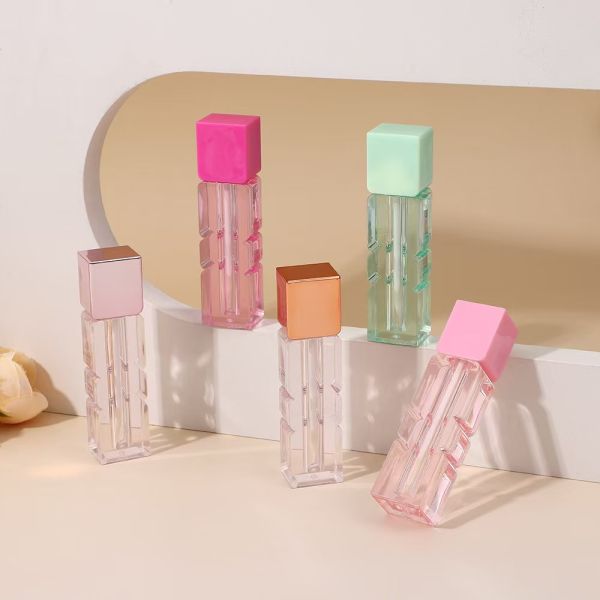 Tubo de lápiz labial con cerradura de tornillo de sello de goma Tubo de bálsamo labial de plástico para envases de recipientes cosméticos