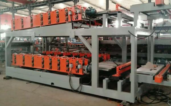 Ligne de production de panneaux de sandwich en PU et EPS isolants thermiques et imperméables et en laine de roche