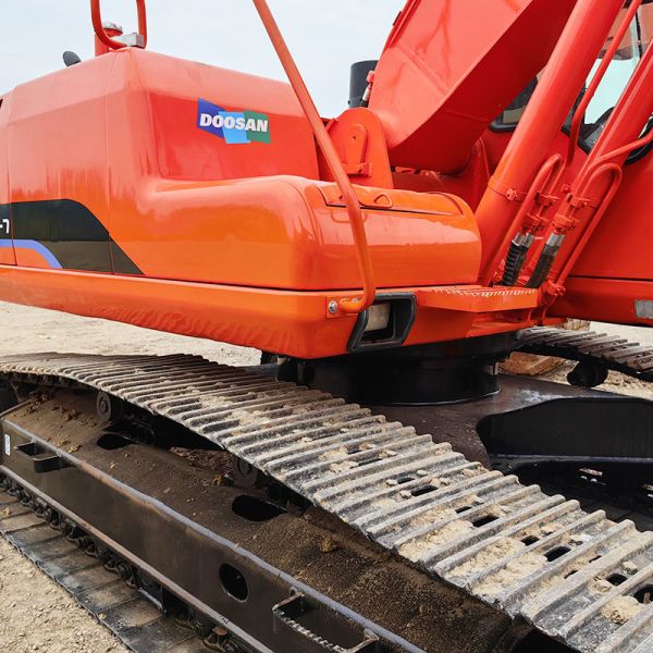 DH220-7 Used Doosan Excavators 1.1m3 Bucket Capacity 108kw Rated Power