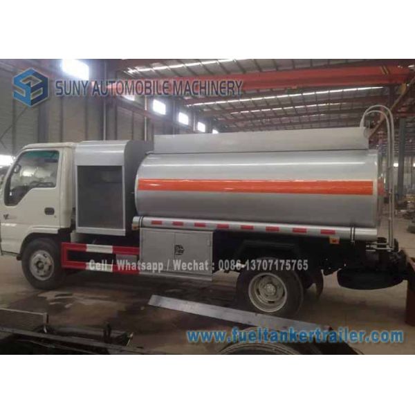ISUZU 4x2 Fuel Oil Tank Trailer Carbon Steel 4000 L Refuel Tanker Truck