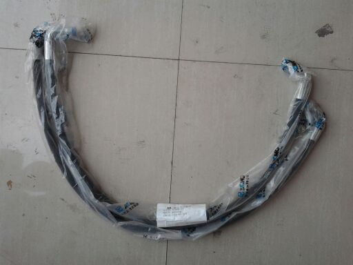 High quality rubber tube for XCMG truck crane QY25K5-I, XCMG truck crane spare parts