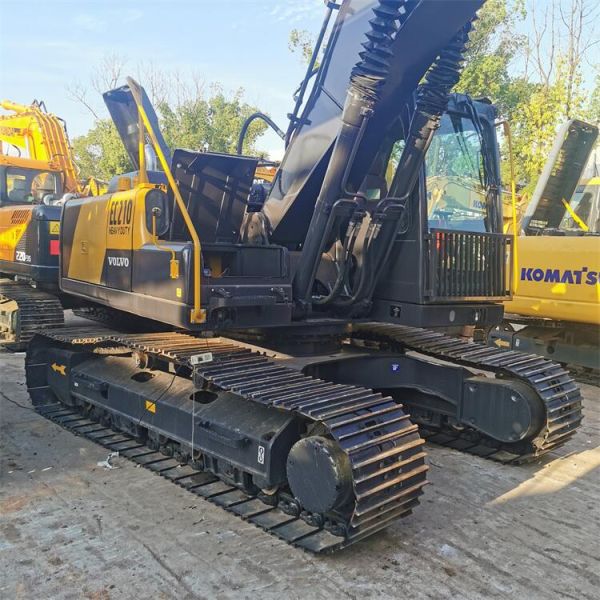 Used Original VOLVO EC210DL Excavator 0.9m3 Bucket Capacity 20500KG Operating Weight