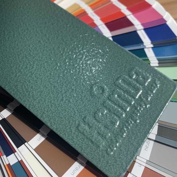 Peinture en poudre époxy polyester vert super durable pour extérieur 8-10 ans, ton marteau RAL6005, pour poteaux de la poste