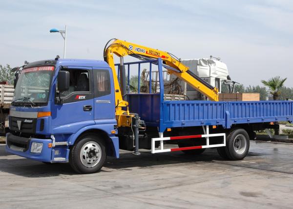 Folding Boom Truck Mounted Crane, 6.72 T.M Hydraulic Truck Crane xcmg