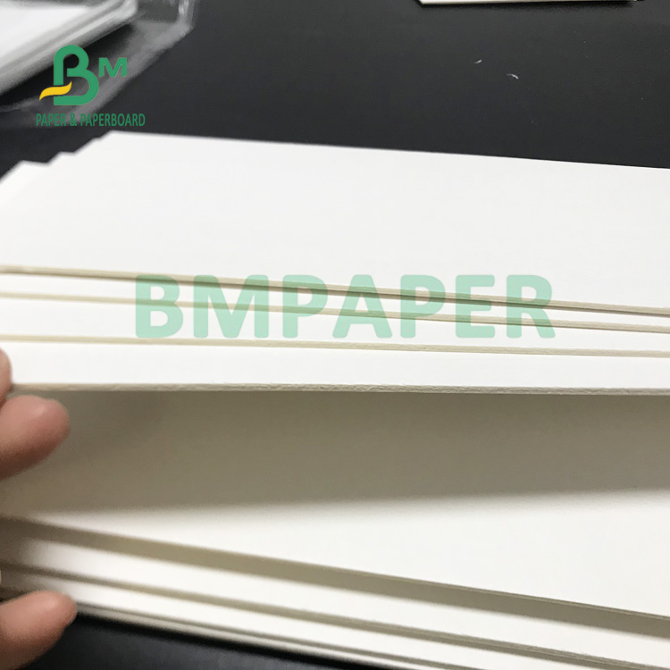 Высокая оптовая естественная белая без покрытия толщина доски 1.5mm каботажного судна чашки Толщина доски 1.5mm высокой оптовой естественной белой без покрытия влаги поглощая