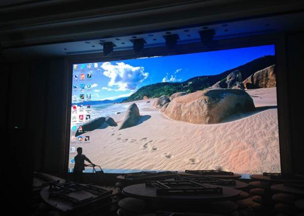 208x156 dots Fine Pitch Led Display  P1.923 / P2 LED Video Wall Screen