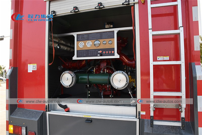 Тележка спасения огня пены воды ISUZU FVR 240HP 6000L