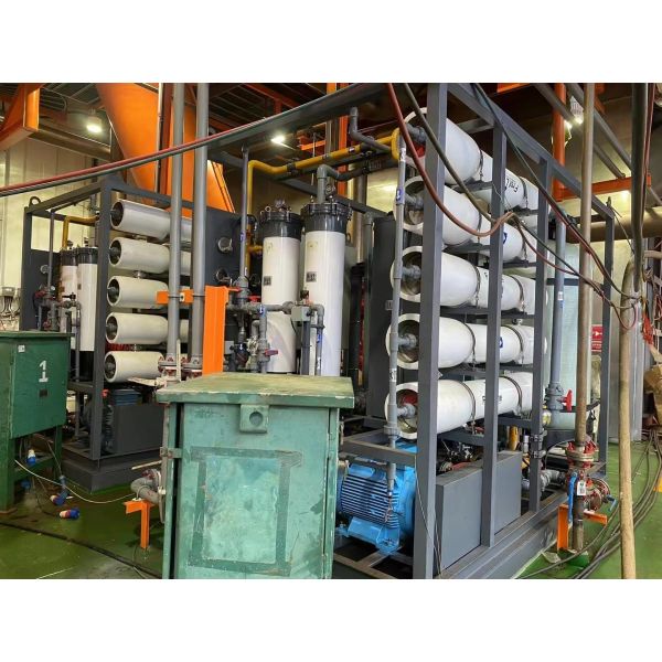 Оборудование обратного осмоза морской воды 3000L/D обрабатывает загрязнение своб