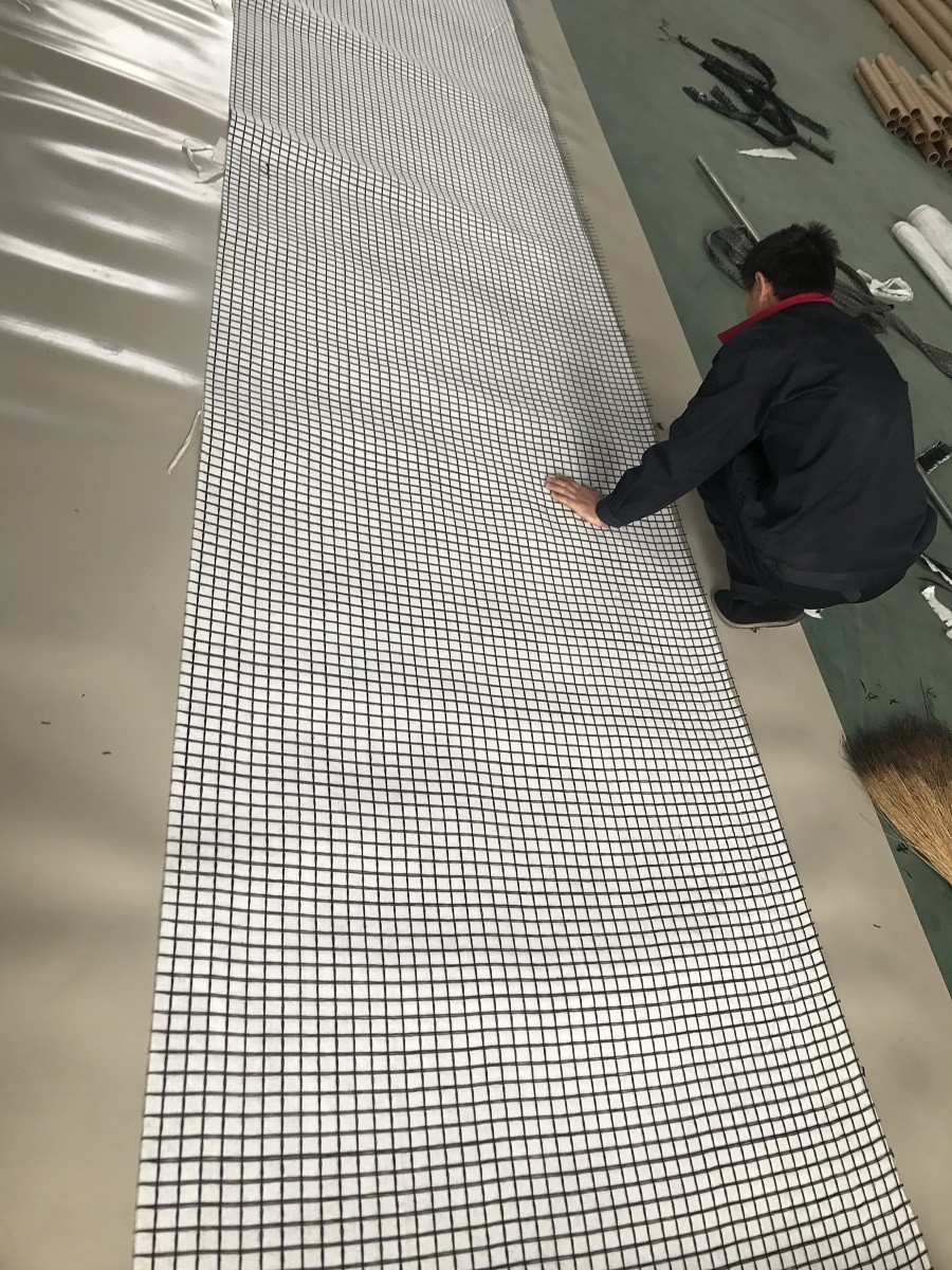 Roadbridge Civil Engineering Composite Geogrid With Fiberglass Geogrid And Geotextile