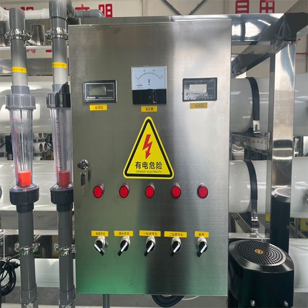 Функция очистки воды Система опреснения воды на солнечной энергии для Филиппин