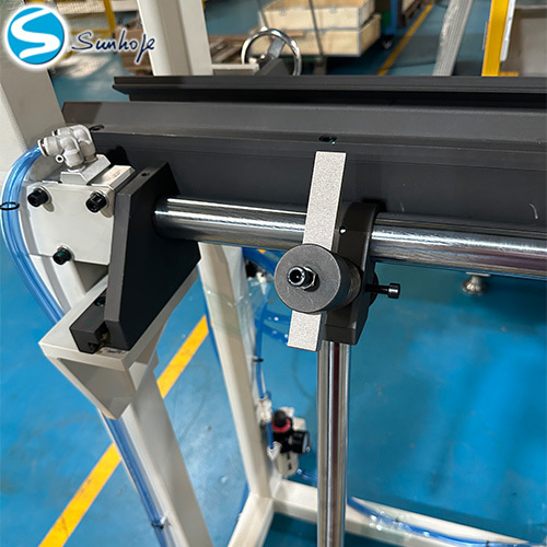 Manual Tank Header Press Machine Flexible Operation Wide Application