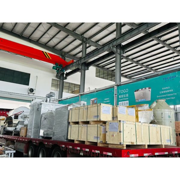 TOGO TG-CC-100 Kitchen Waste Composting Machine with 100 Kg/day Capacity, Stainless Steel Construction, and PLC Automatic Control System