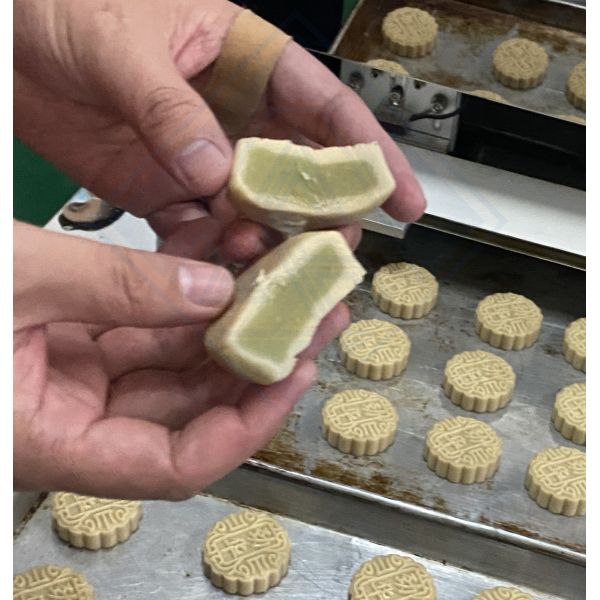 Multi Head Encrusting and Co-Extruding Machine for Cookie Filling Yield 20-120 PCS/min