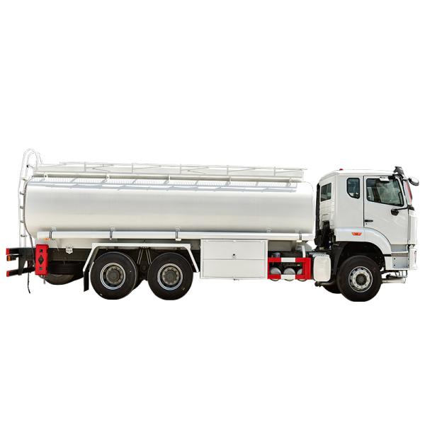 8 Forward Shift Number HOWO 20000L Crude Palm Oil Fuel Tanker Truck with 5001 10000L Tank Volume