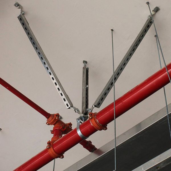 1.5mm - 2.7mm Tubos de techo sísmicos galvanizados Soportes de tubos sísmicos de acero inoxidable