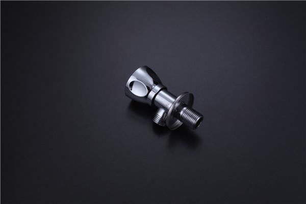 Anti Aging Kitchen Plumbing Brass Angle Valve , Lead Free Chrome Angle Valve