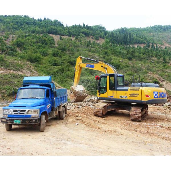 Гидравлический экскаватор XCMG XE215D 21 тонны
