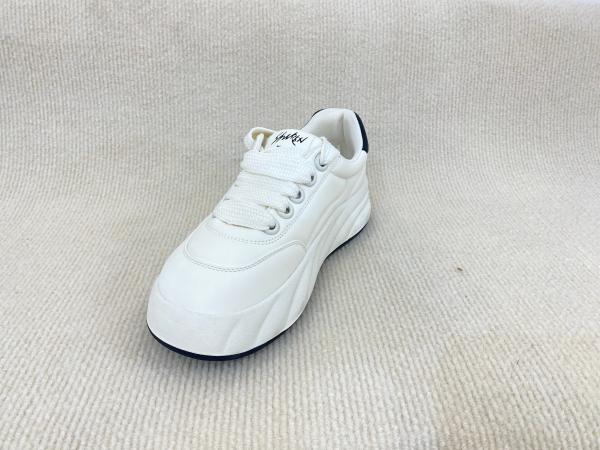 Casual Women Fashion Sneakers Soft Rubber Bottom White Fashion Sneakers