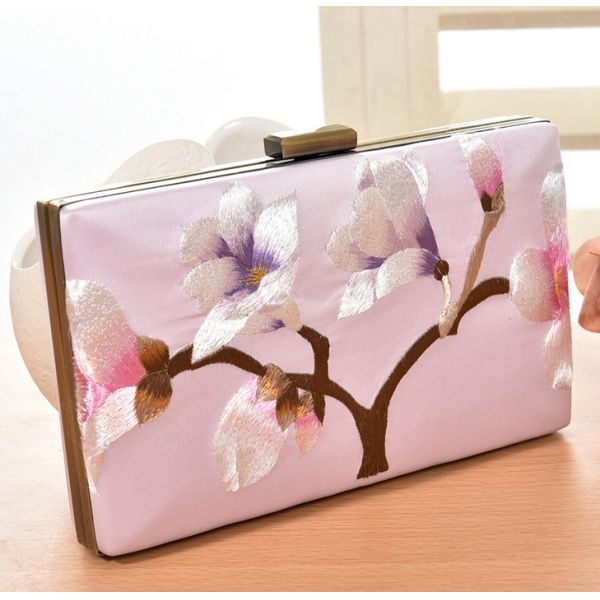 Evening bag retro hand-embroidered silk embroidered clutch bag banquet evening bags new Japanese and Korean