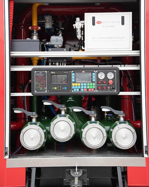 Volve Heavy Duty Foam Fire Fighting Truck with Double Row Cabin