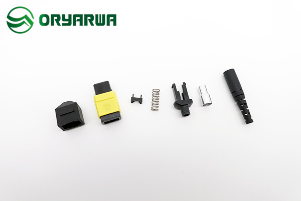 Потеря Insertional низкого уровня соединителя 3.0mm волокна мужчины MPO OEM однорежимная