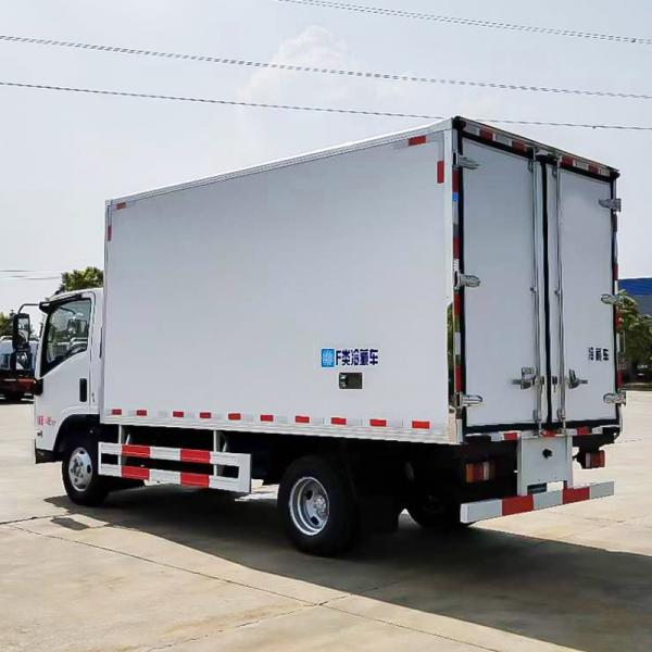 Isuzu KV100 Refrigerated Truck and Double Cab Refrigerator Truck for to International Market