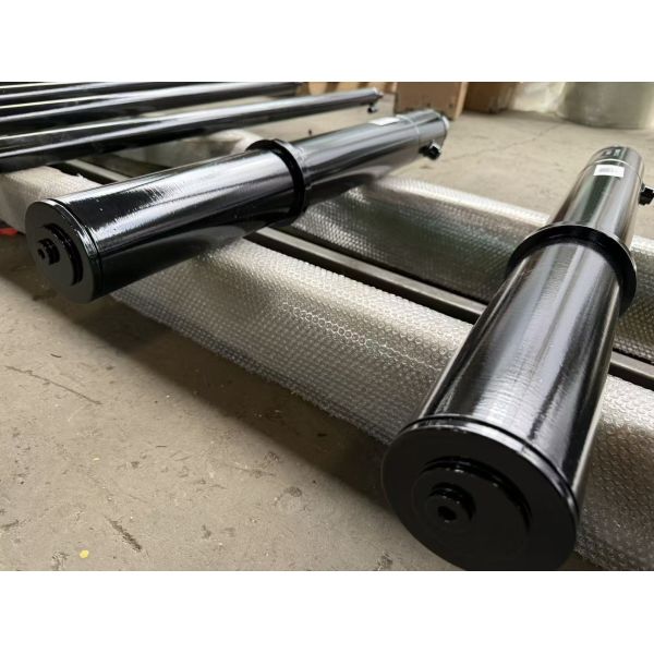 Double Acting Steel Excavator Hydraulic Cylinder With Hard Chrome Plated Piston Rod