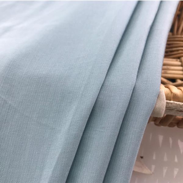 Rayon Tr liso de 52% Ployester 48% que sere a tela tecida 90gsm da camisa da tela