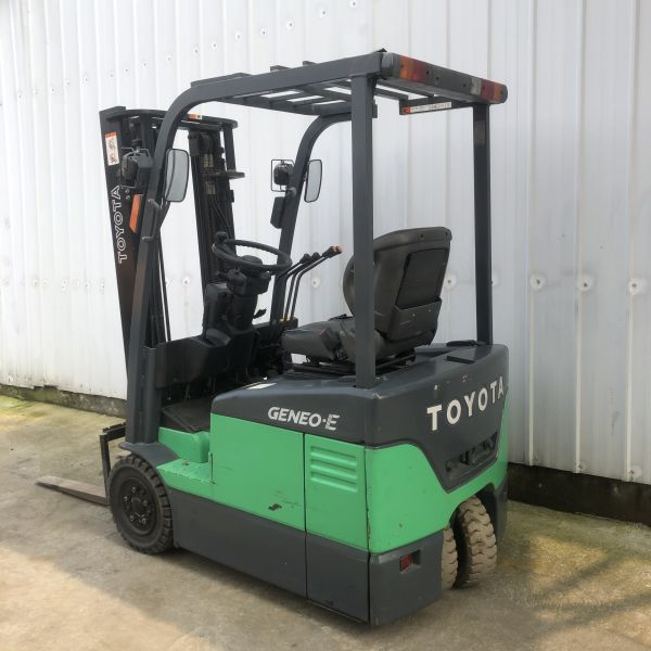 Japón Original de 1,5 toneladas de carretilla elevadora usada TOYOTA 15 Tres ruedas de carretilla elevadora altura de elevación 3000mm