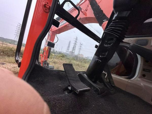 Hyundai Cummins Wheeled Excavator Super High Cost Performance