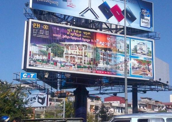 high Brightness Outdoor Full Color LED Display with Energy-Saving Design 1/16 S Driving Mode and 250*250mm Module Size