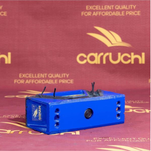 Az9725590031 Carruchi Sinotruk HOWO Truck Engine Rubber Support Rubber Mounting