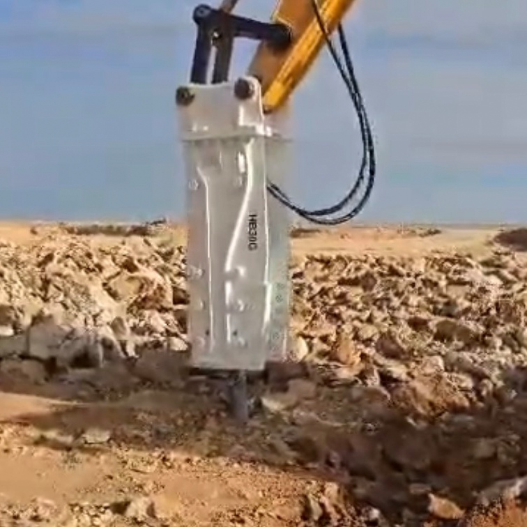 Movimiento de tierras con martillo hidráulico de 150 mm de diámetro para excavadora de 30 toneladas