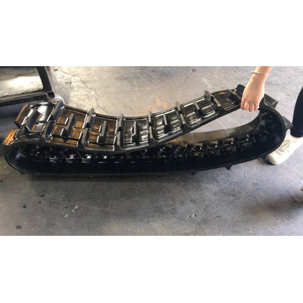 Tipo permutable pista de goma continua, longitud de goma de la echada de las pistas 79 del tanque