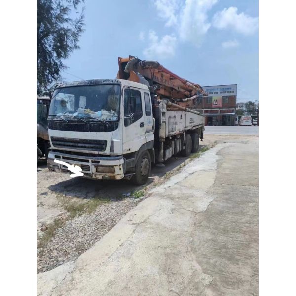 High Productivity Green 2010 Cifa 41m Concrete Pump Truck Pump Original Condition