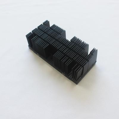 Alto densidade reto ligado preto de anodização ISO9001 do dissipador de calor Al6063 da aleta