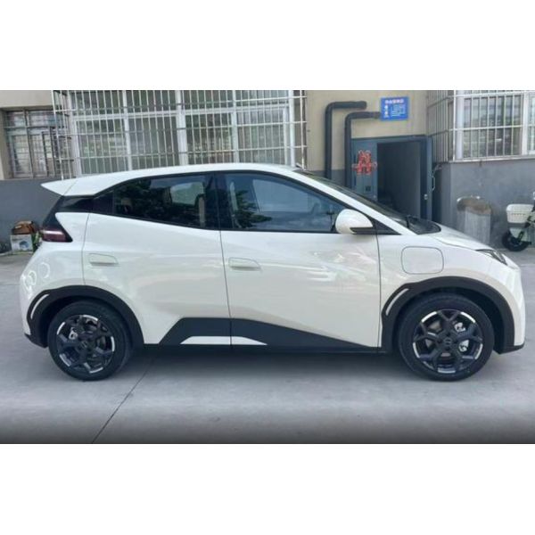 Небольшой полноэлектрический автомобиль Седан Подержанный автомобиль BYD Электрический автомобиль BYD Сейгул