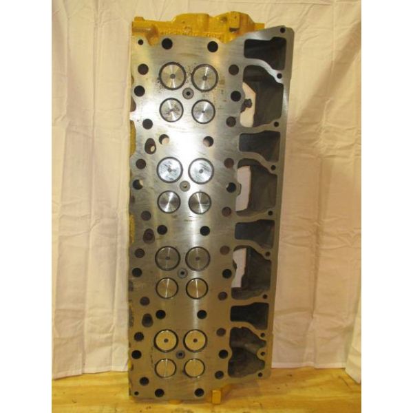 637d Tractor Cylinder Head 3408 Engine Cylinder Head 7n0858